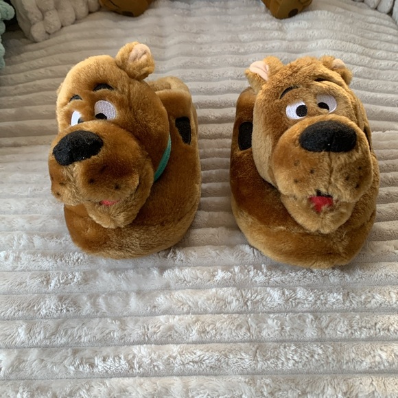 Cartoon Network Scooby-Doo Plush Toy and Slippers Set - Brown and Blue - Picture 3 of 16